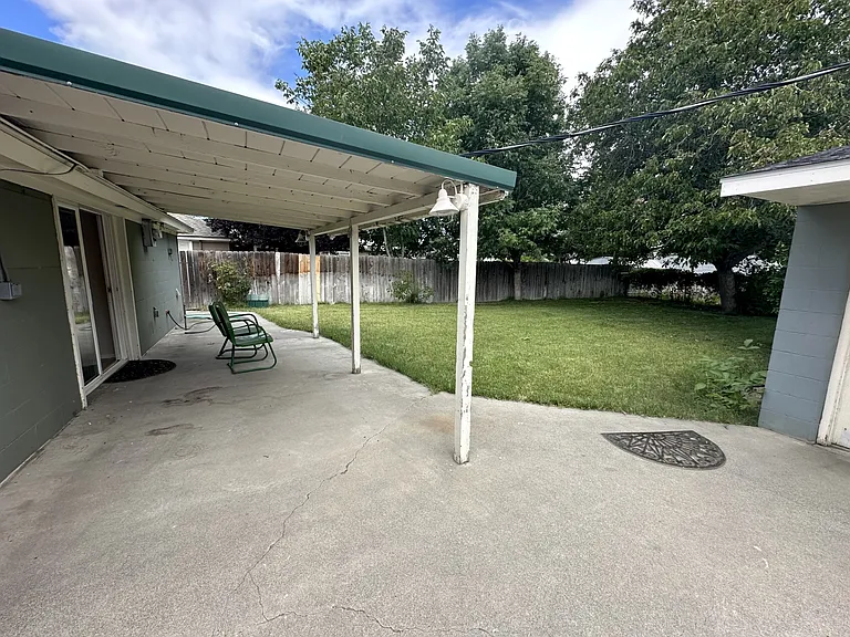 705 S Ione St — Photo 19
