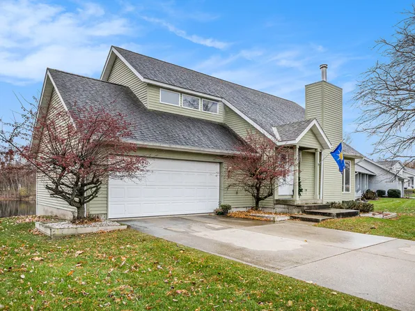 1792 Forest Lake Dr SE, Kentwood, MI 49546