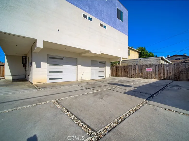 1427 S New Hampshire Ave — Photo 4