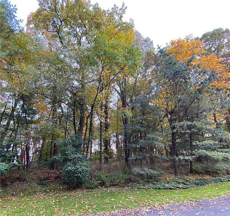 1st image of 6146 Woodledge Dr