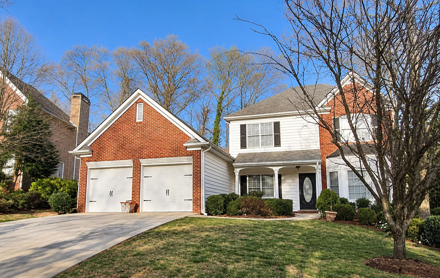 4 bed, 2.5 bath, 2332 sqft, $2,650 — Photo 1