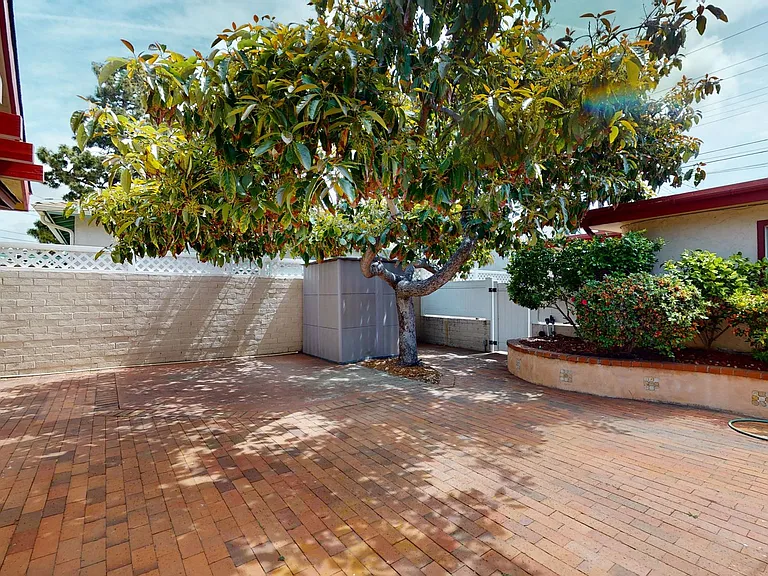 713 I Ave — Photo 14