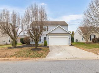 6032 Parkside Cir, Winston Salem, NC 27107