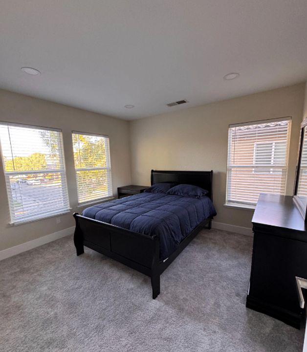 2nd image of 660 Greg Thatch Cir #3