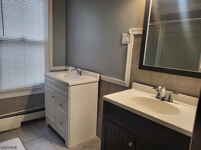 258 Chambers St — Photo 5