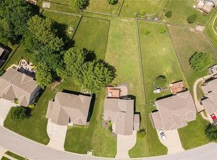 2284 W Layton Dr, Olathe, KS 66061