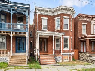 16 Lutheran St, Newburgh, NY 12550