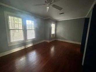 208 Tours St — Photo 30