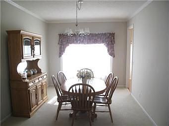 3rd image of 5835 Meadowlark Dr