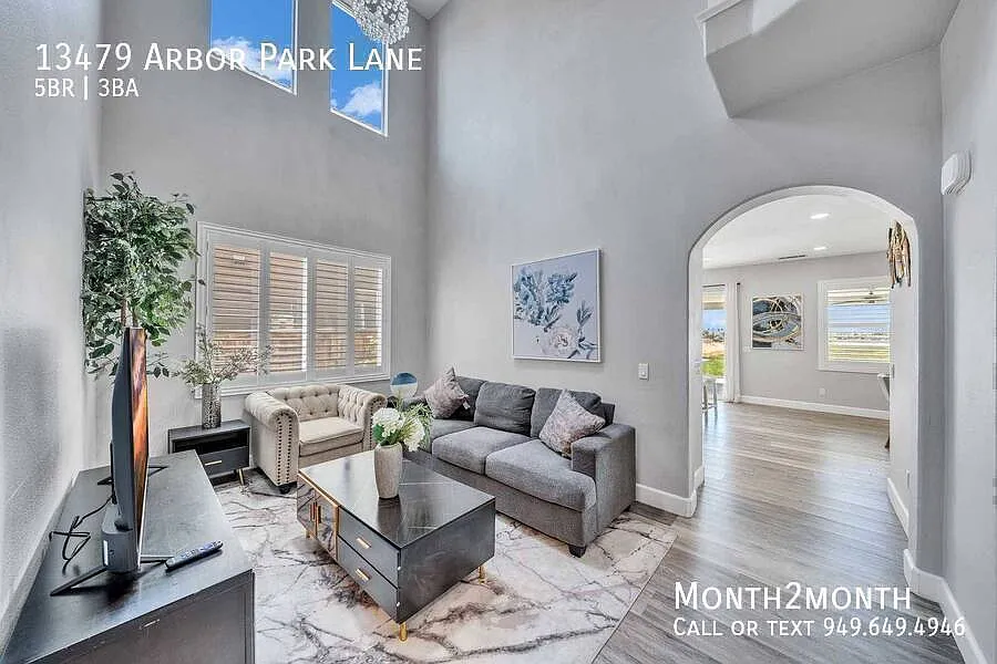 Elegance on Arbor Park — Photo 3