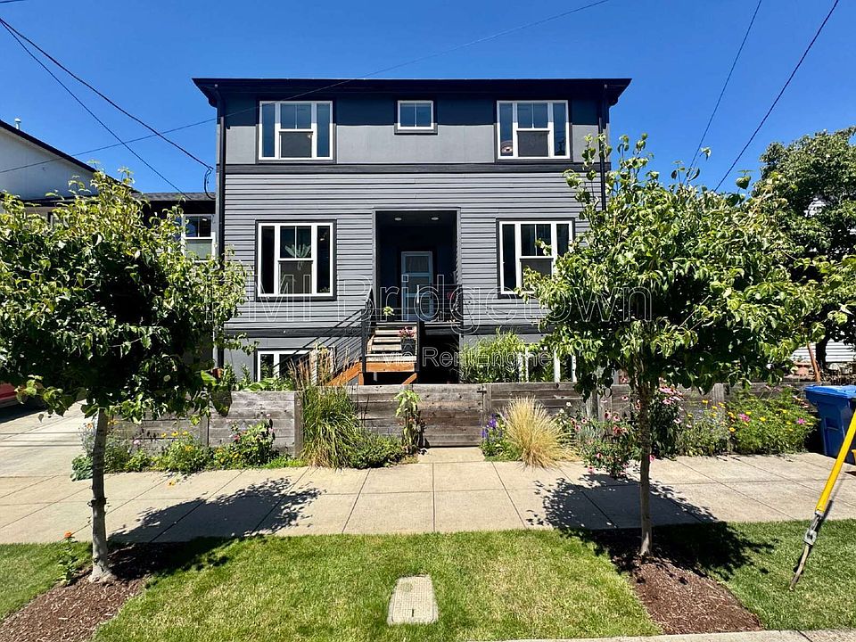 1st image of 4609 SE Knight St Unit A