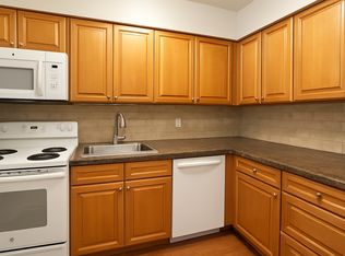271 Main St #1-4, Millburn, NJ 07041