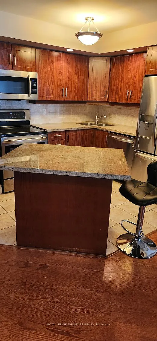 2 bed, $2,925 — Photo 3