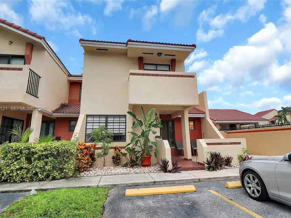 17920 NW 68th Ave #31, Hialeah, FL 33015