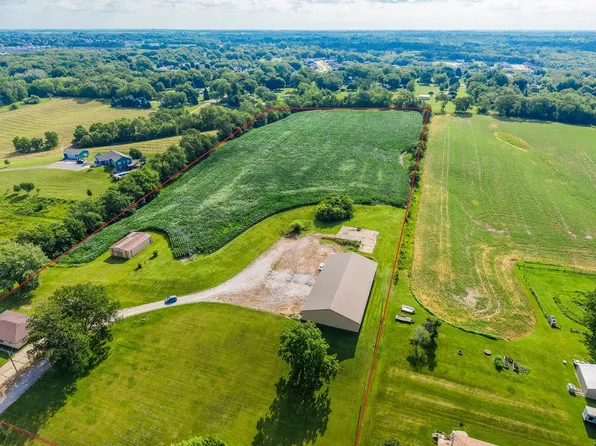 985 S Shadyview Blvd, Pleasant Hill, IA 50327
