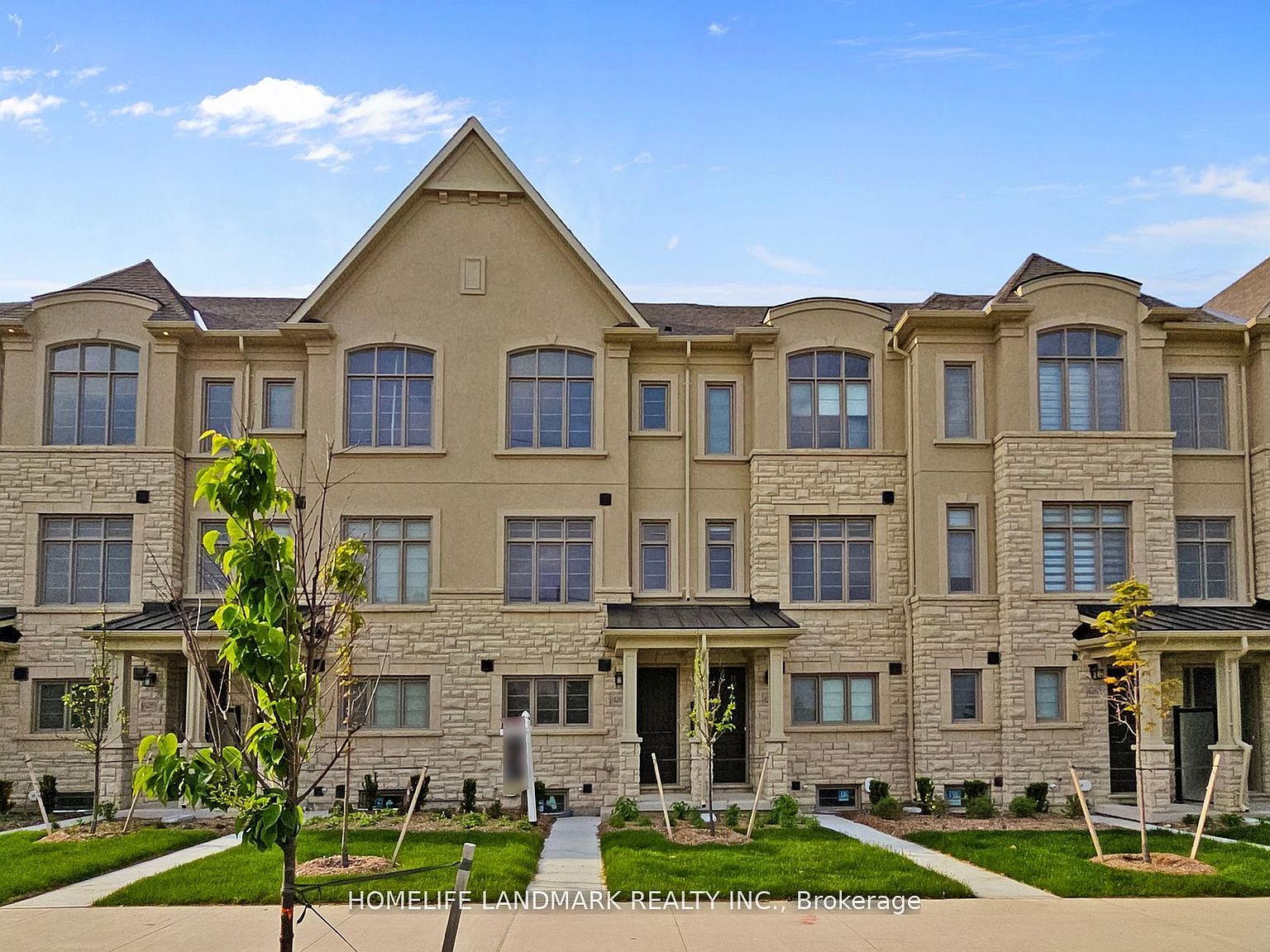 4285 Major Mackenzie Dr E