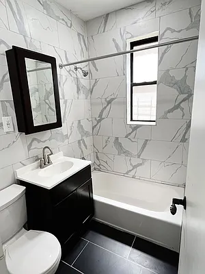 Rented by Gugenheim Realty LLC | media 6