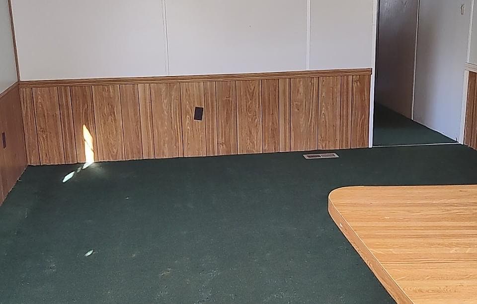 2nd image of 4 Iron Mine Hill Mobile Home Park