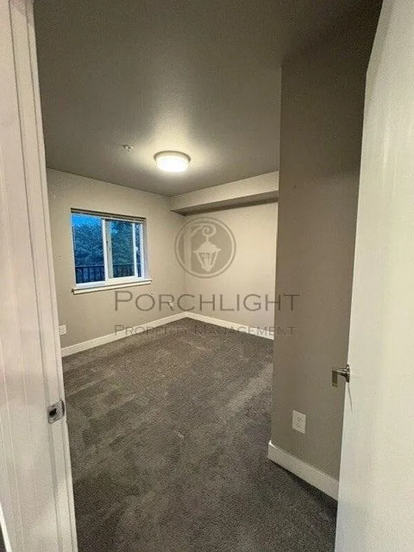 2 bed, 1.0 bath, 659 sqft, $1,750 — Photo 3