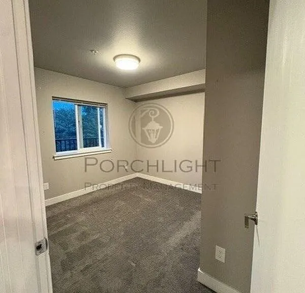 1882 Front St #1-302 — Photo 2