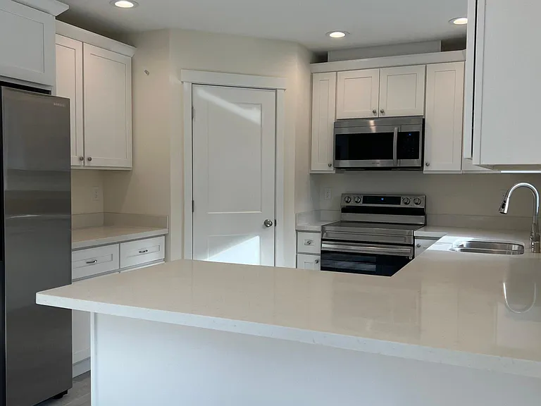60 Foster Rd NE — Photo 20