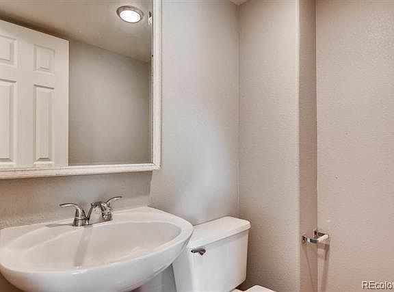 Main level powder bath