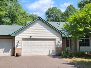 40663 Hemingway Ave, North Branch, MN 55056