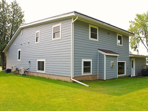 3rd image of 5451 Garden Dr N