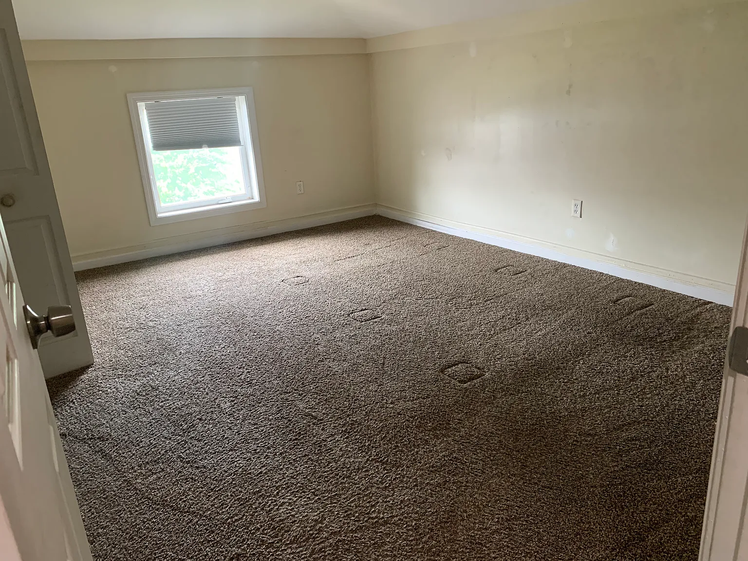 3 bed, $1,700 — Photo 4