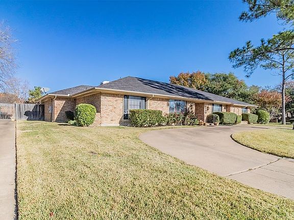 4th image of 4500 Cinnamon Hill Dr