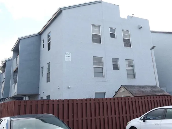 1725 W 60th St APT F330, Hialeah, FL 33012