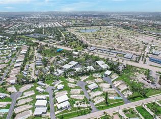 126 Raintree Ln, Fort Myers, FL 33908