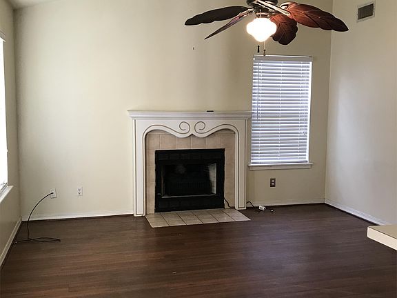 5th image of 3927 Green Mountain Dr