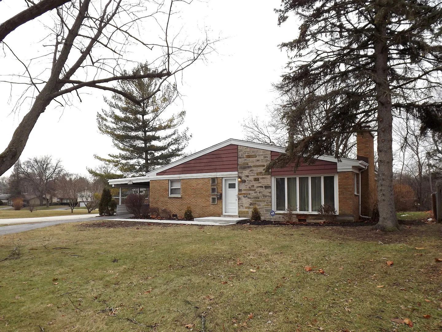 20346 Hellenic Dr photo 1