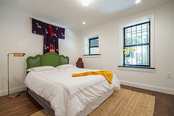 Rented by Brown Harris Stevens | media 12