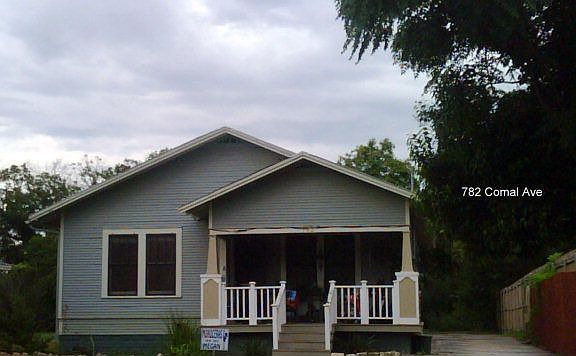 3rd image of 790 Comal Ave