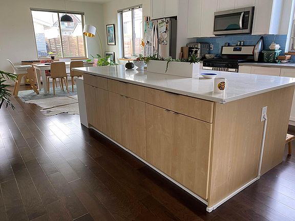 Open kitchen and dinning room