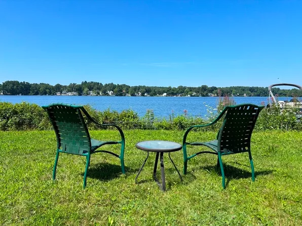 169 Wampatuck St, Pembroke, MA 02359