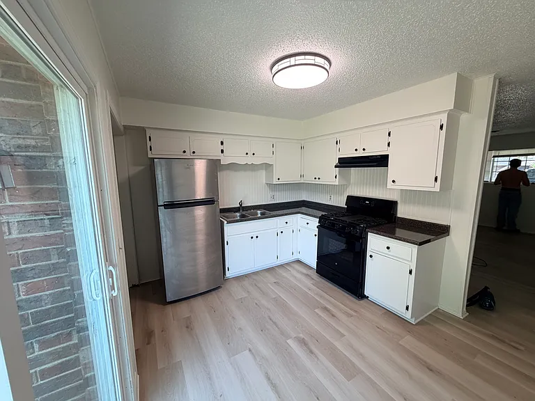 2506 Jo Ave #B — Photo 4
