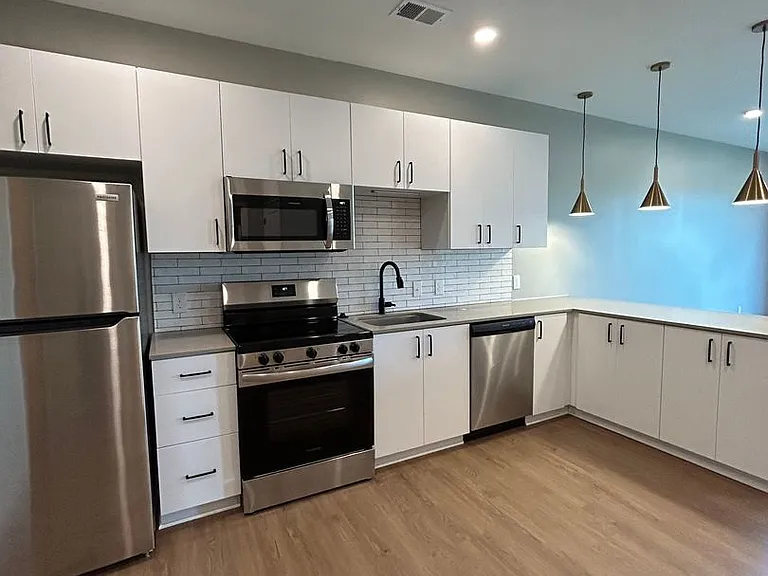Boho Flats | Modern Living in Omaha's Historic Little Bohemia — Photo 25