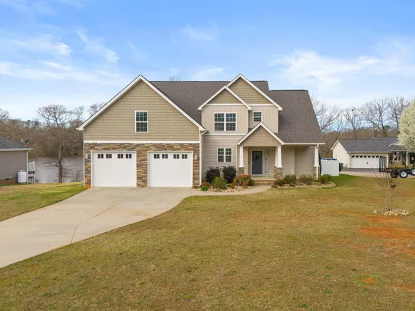111 Michelle Dr, Chesnee, SC 29323