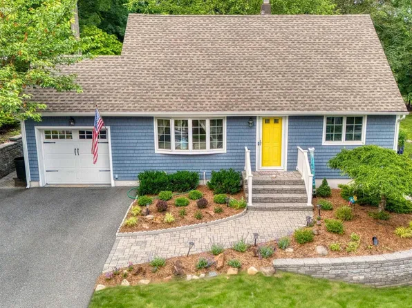 85 Oneida Ave, Oakland, NJ 07436