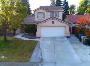 8619 Harbor Club Dr, Bakersfield, CA 93312