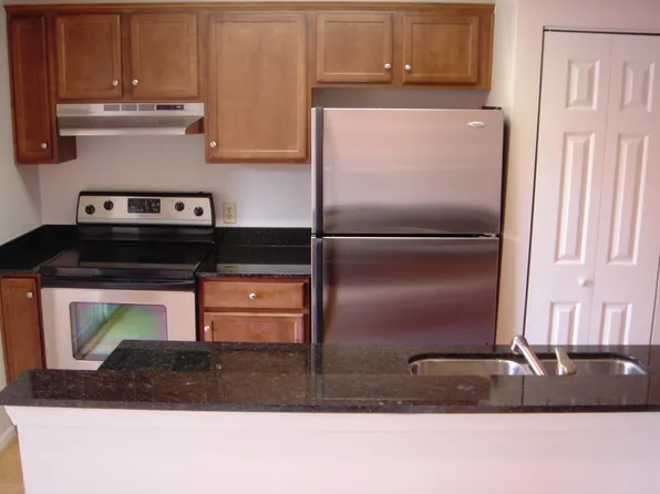 424 Mather Green Ave APT I, Charlotte, NC 28203