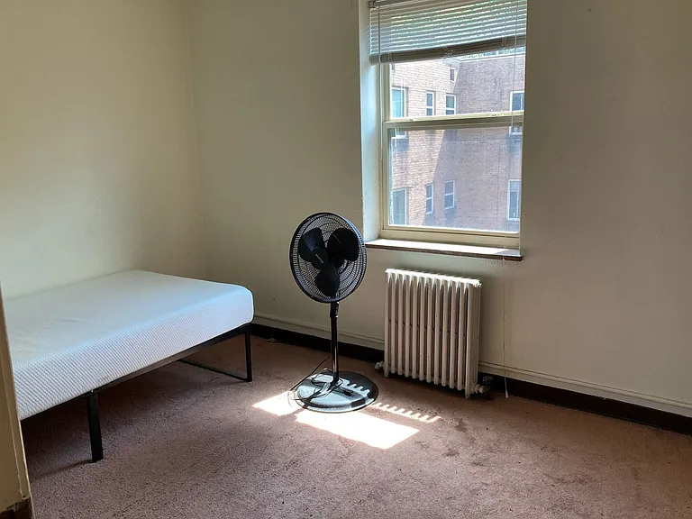 5600 5th Ave — Photo 33