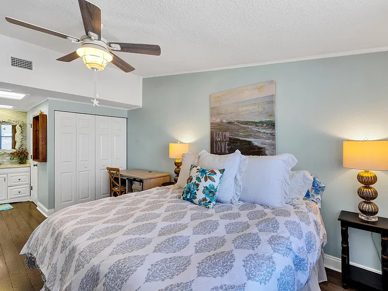 91 Heather Point Ct #91 — Photo 2