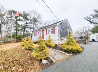 437 Cotuit Rd, Mashpee, MA 02649