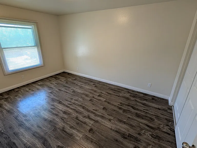 219 Lime St #104 — Photo 6