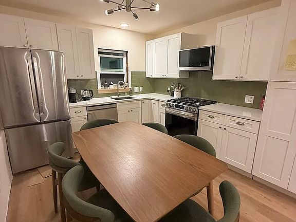 5th image of 3005 Asbury St
