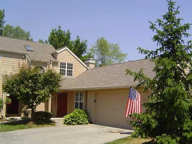 7584 Harbour Isle photo 1